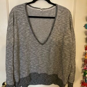 Victoria’s Secret v neck pull over long sleeve sweater heathered grey size XL